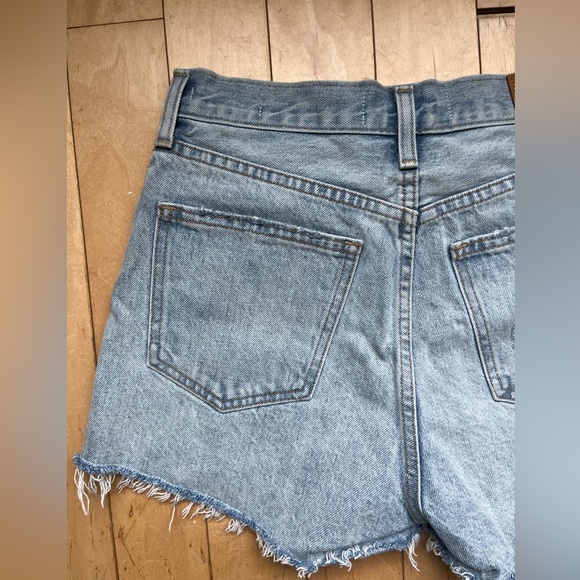 Aritzia Denim Forum The Yoko Short - Picture 11 of 13